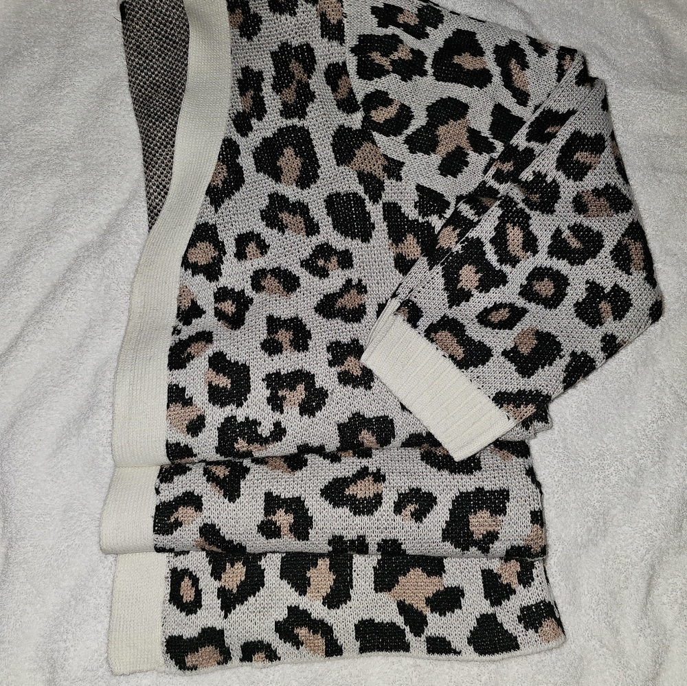 Leopard print long cardigan